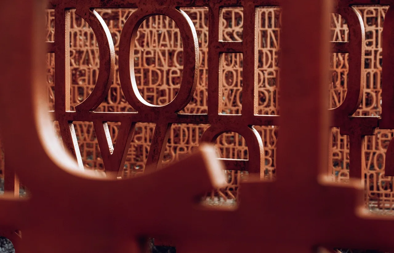 letters, sculpture, art, language