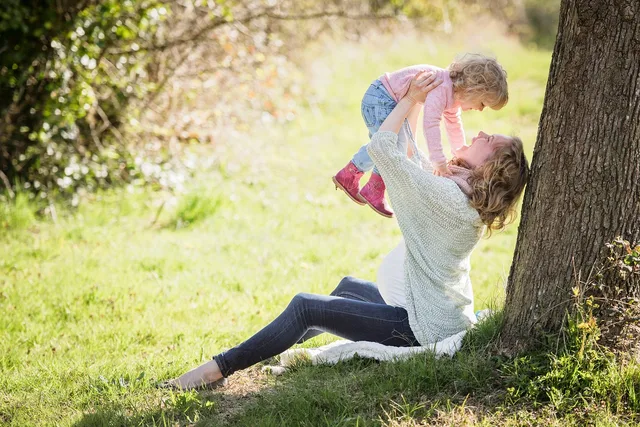park, mother, girl, mama, child, toddler, landscape, tree, pregnant, family, fun, nature, baby, offspring, mom, happy mothers day, mum. Micro vs macro parenting influencers UK: which should brands choose?