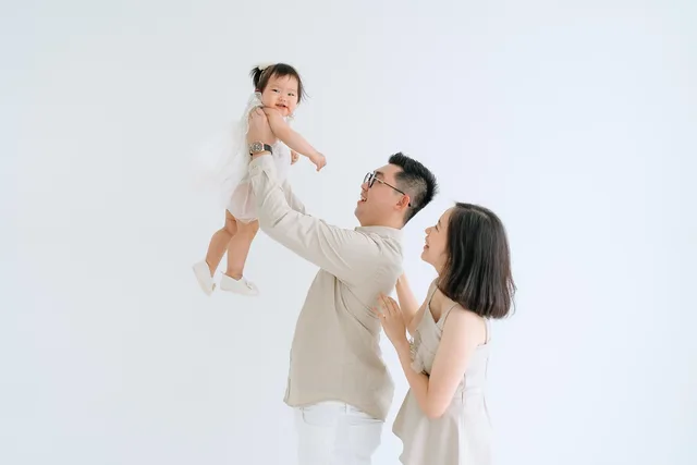family, parent, baby, father, mom, parenting, love, daughter, childhood, happiness, relationship, together, carry, carrying. Five creator tools for publishing, captions, design, email and reporting, in no order